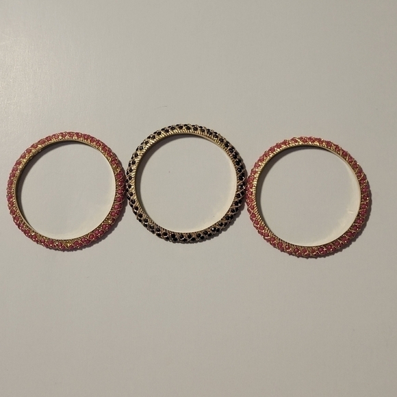 Lilly pulitzer 3 Stacking Bangle Bracelets. - Picture 4 of 10